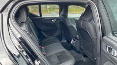 Volvo XC40 2.0 B4P Plus Black Edition 5dr Auto Petrol Estate